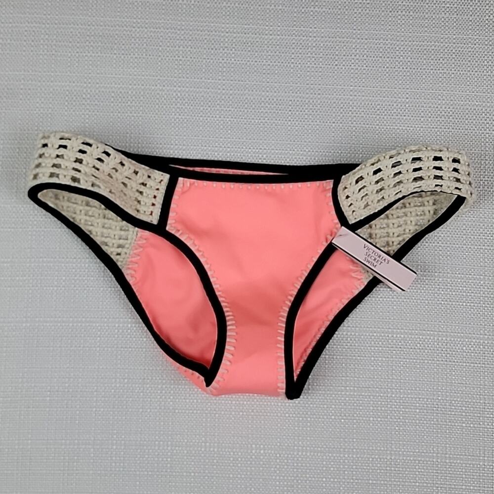 Victoria's Secret crocheted bikini bottom S